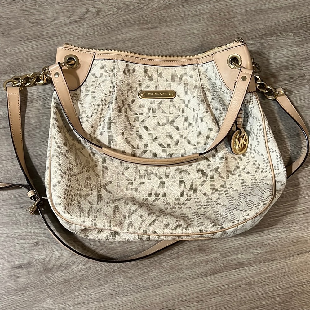 Michael Kors Vanilla PVC purse/crossbody